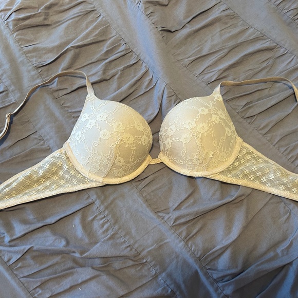 Lot of 15 Victoria’s Secret, Aerie, SKIMS, Warner Bras - 36A, 34B, 36B, 34C - Picture 13 of 16